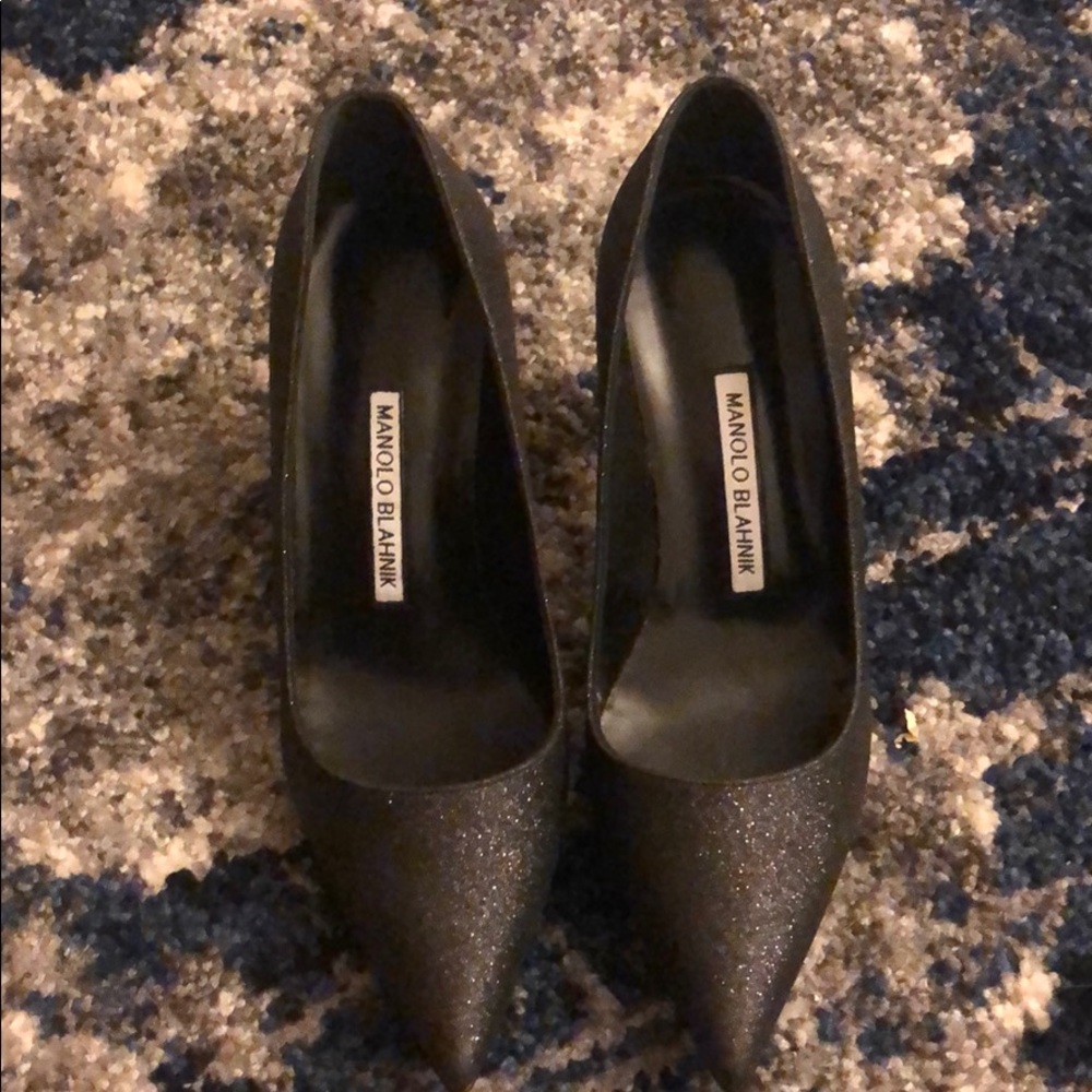NWOT! Manolo Blahnik BB Fabric Glitter Pump